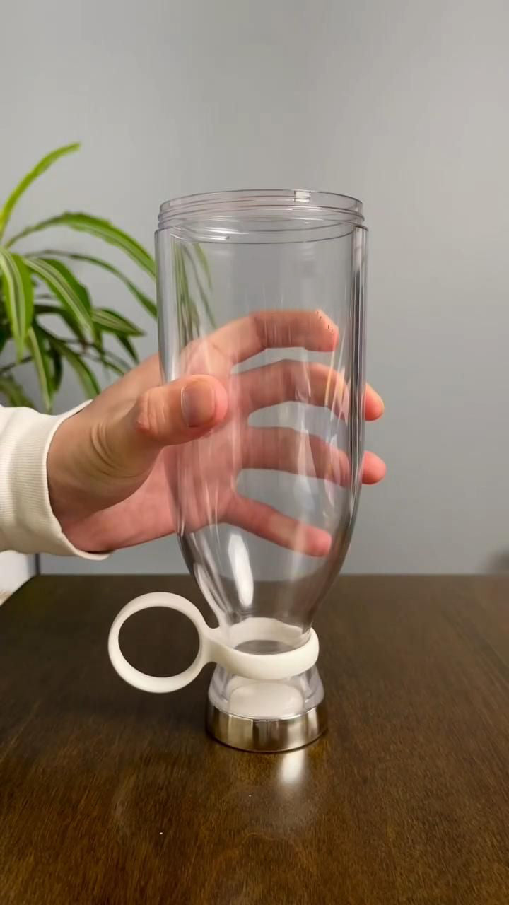 Smart portable blender for fresh juices